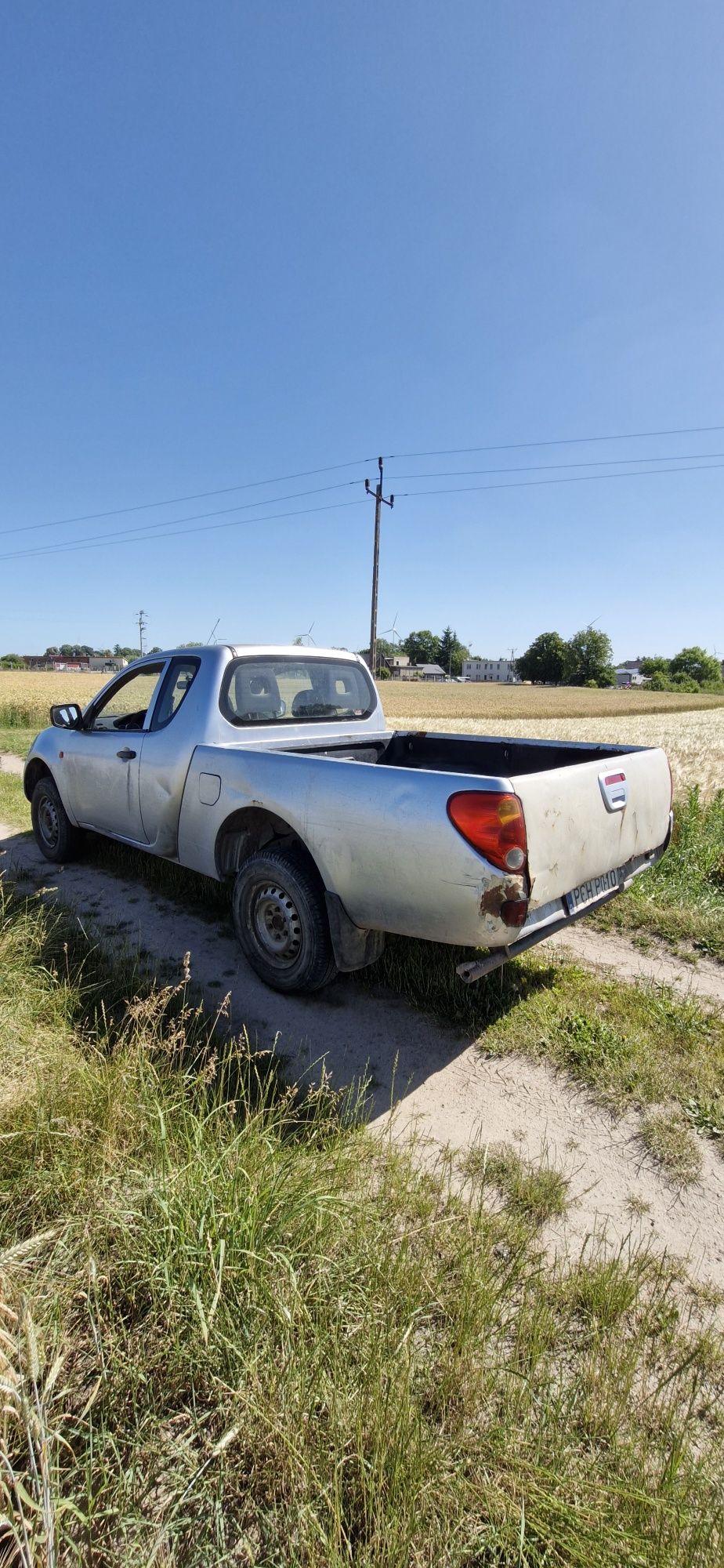 Mitsubishi L200 2.5 TD długa paka