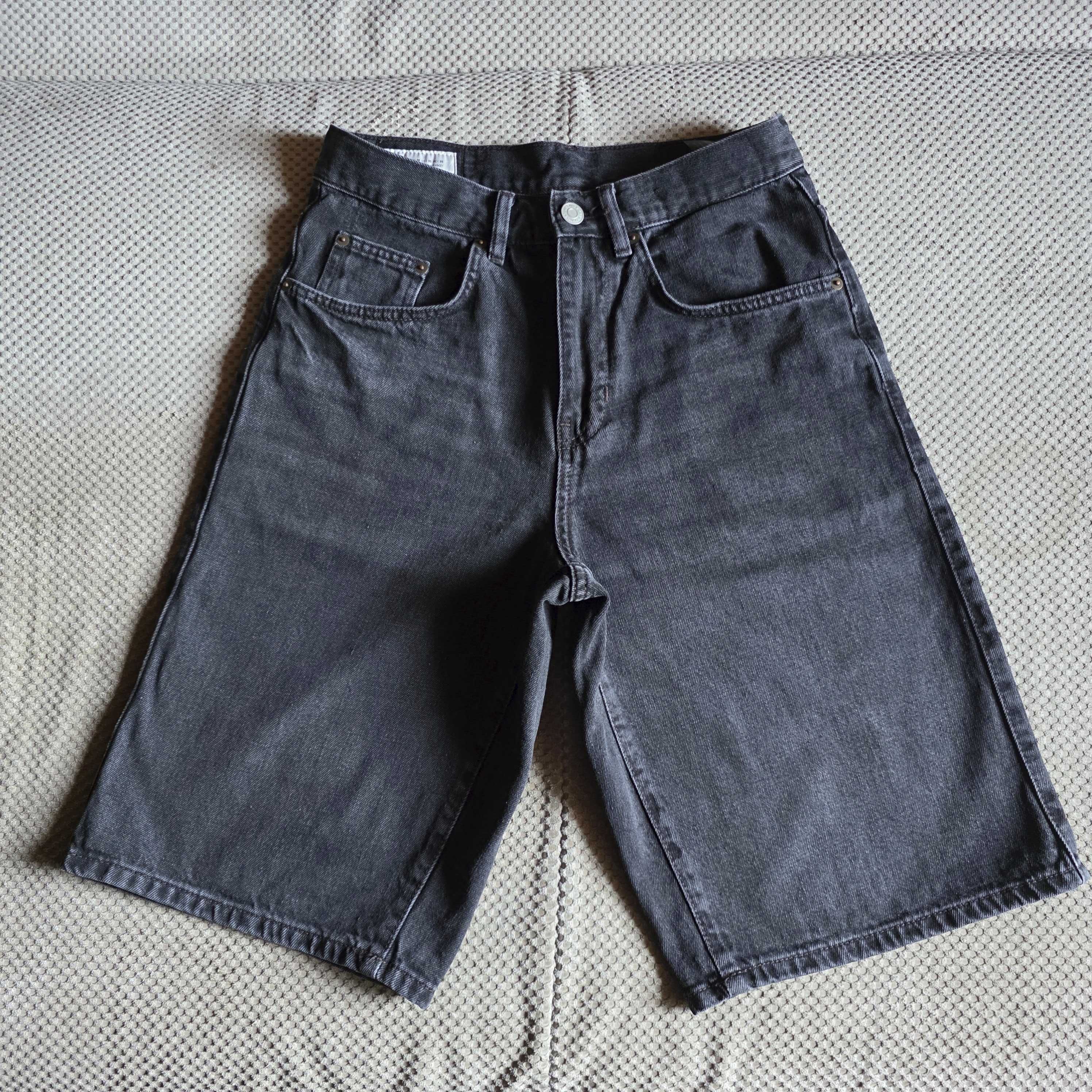 ZARA czarne bermudy rozmiar 38