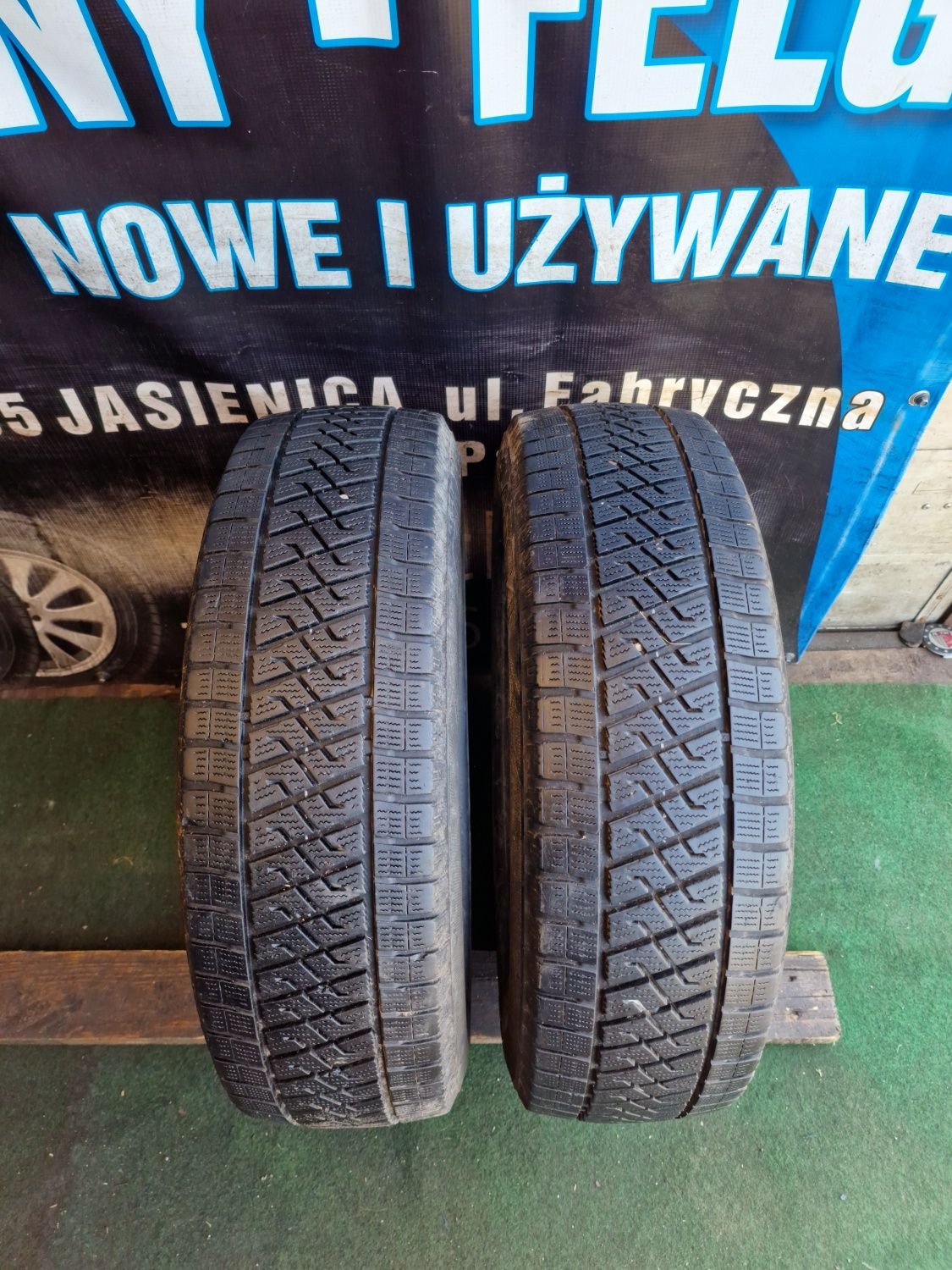 Opony zimowe 195/65/16C wzmacniane Para 7mm