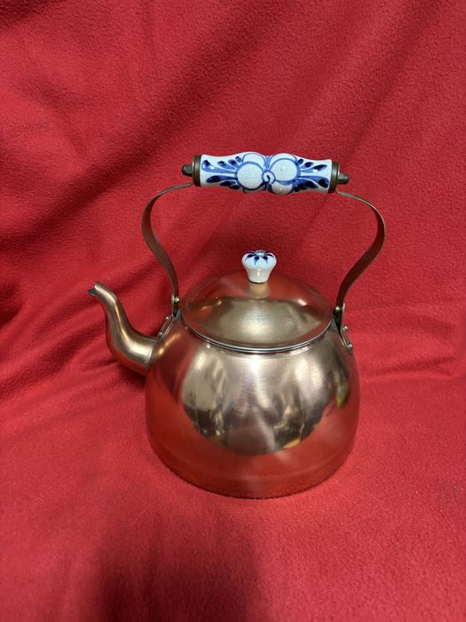 Bule em cobre grande