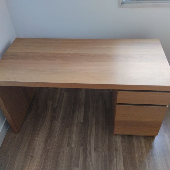 UREGENTE PARA DESPACHAR HOJE.        Secretaria madeira medida 140x60