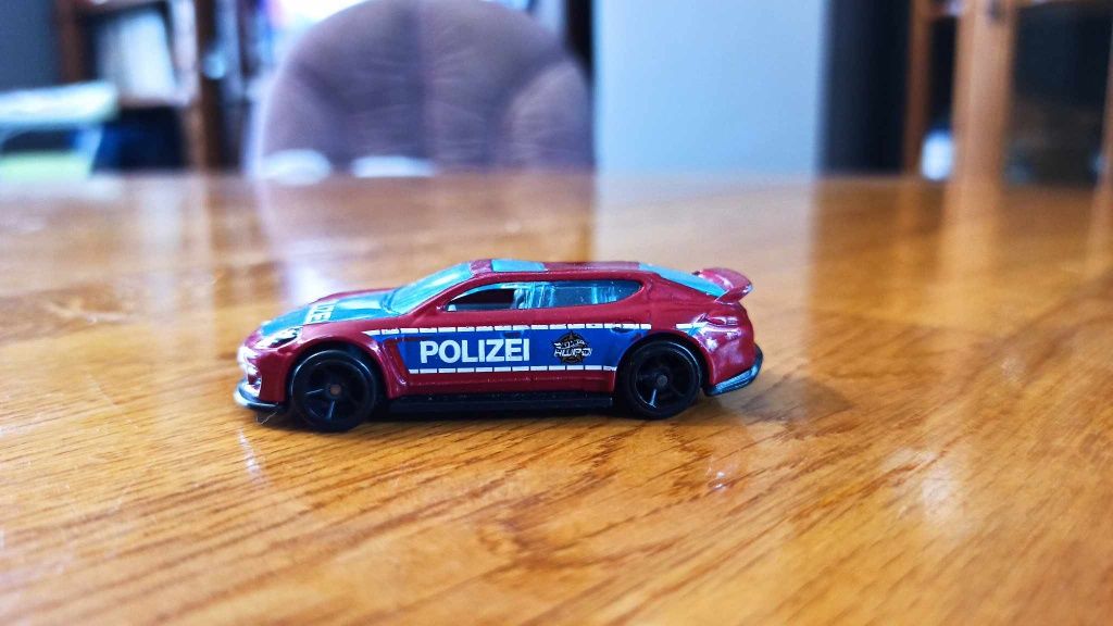 Hot Wheels red Porshe Panamera