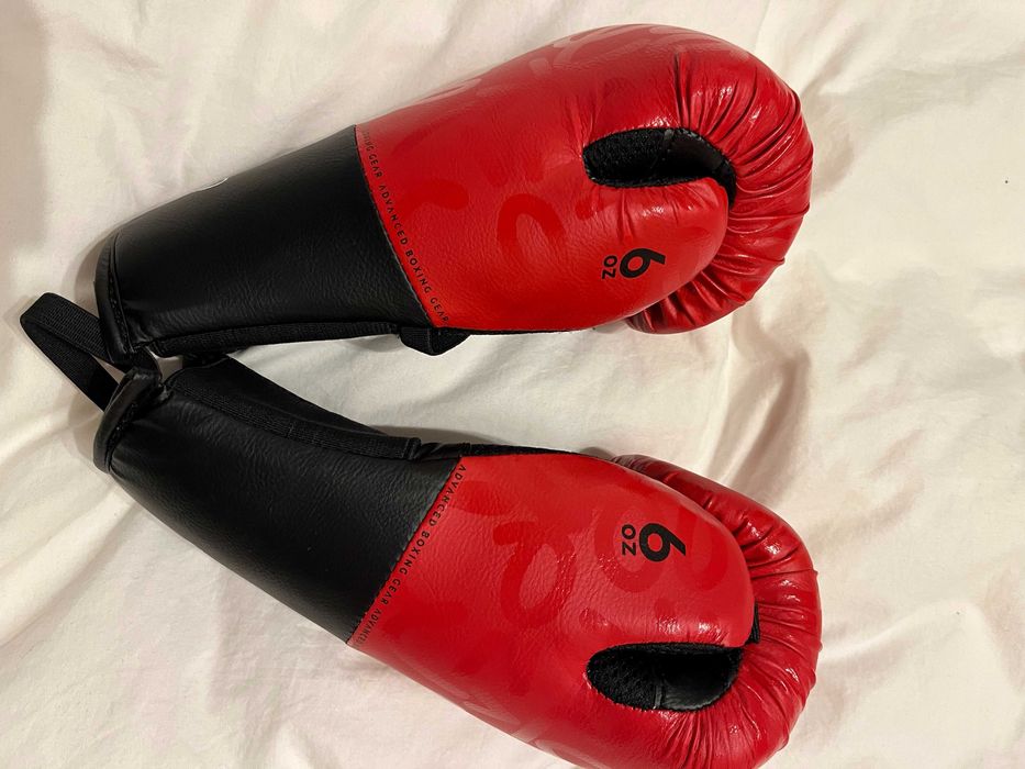 Zestaw gruszka i rękawice bokserskie