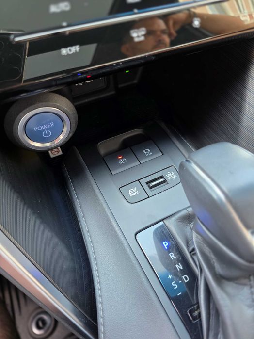 Toyota Venza 2022 LIMITED HYBRID 2,5