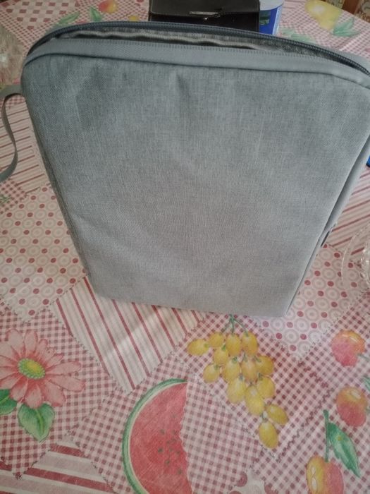 5€ bolsa para computador ou tablets c- 30cm -l 26cm novo