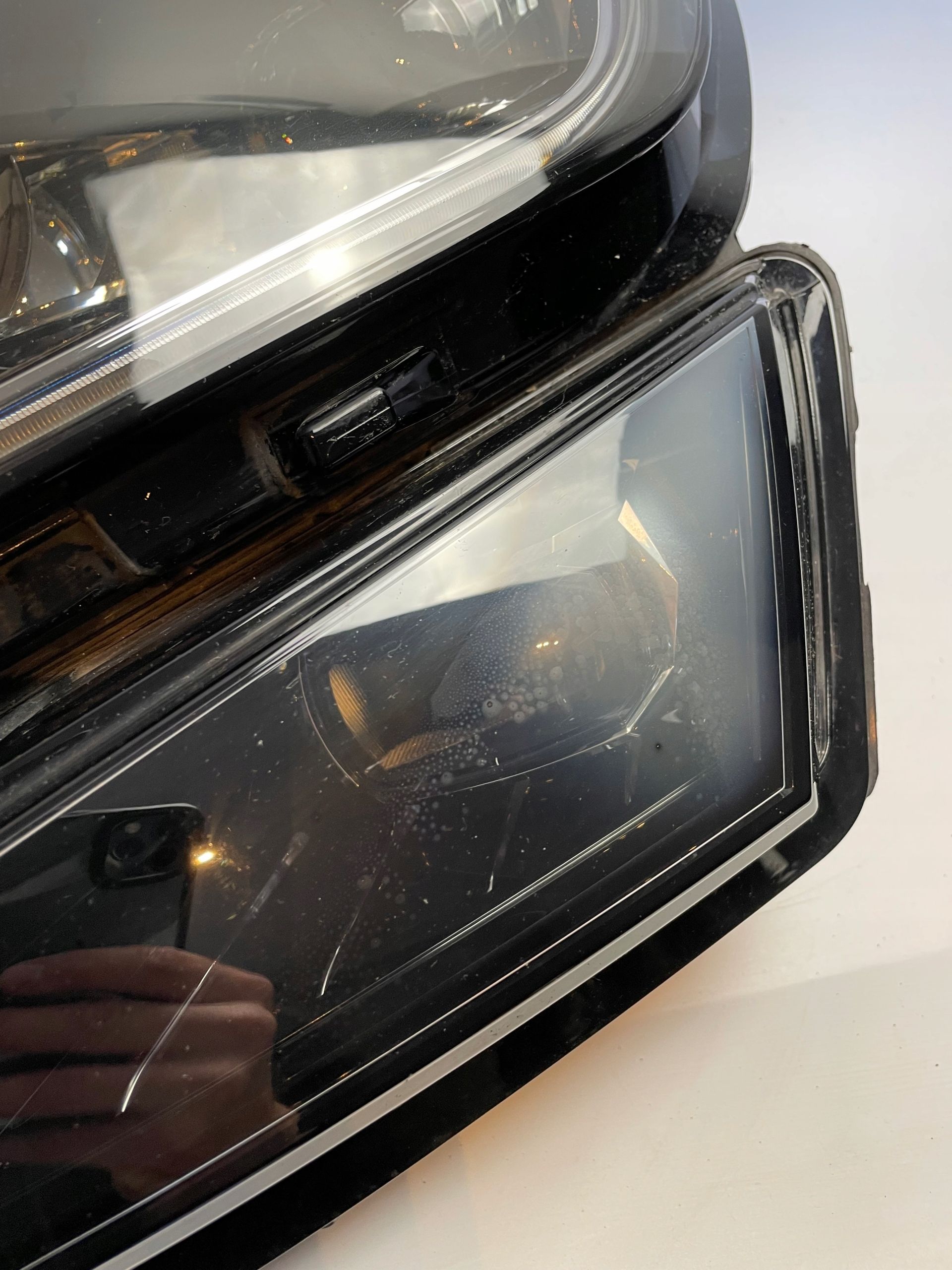 SKODA KODIAQ Lampa lewa przednia Full led