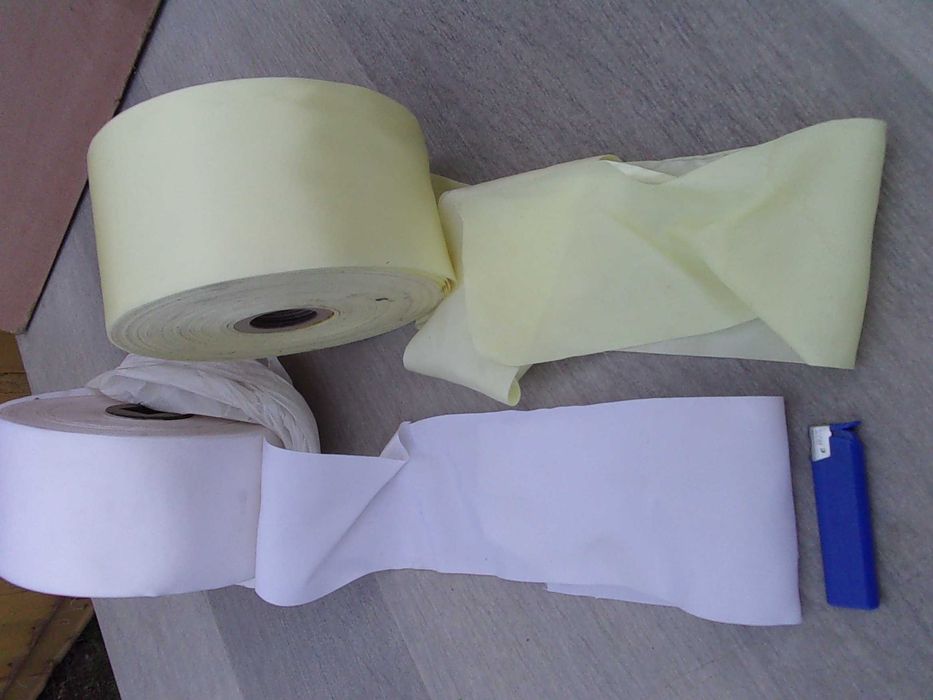 Nici w różnych kolorach