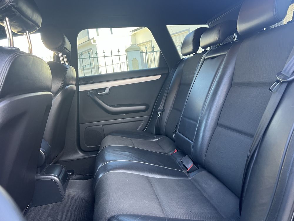 Audi A4 2.0TDI 170Cv SLINE como nova
