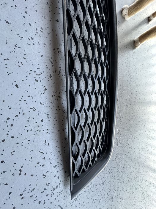 Kratka zderzaka s-line środkowa a4 b6