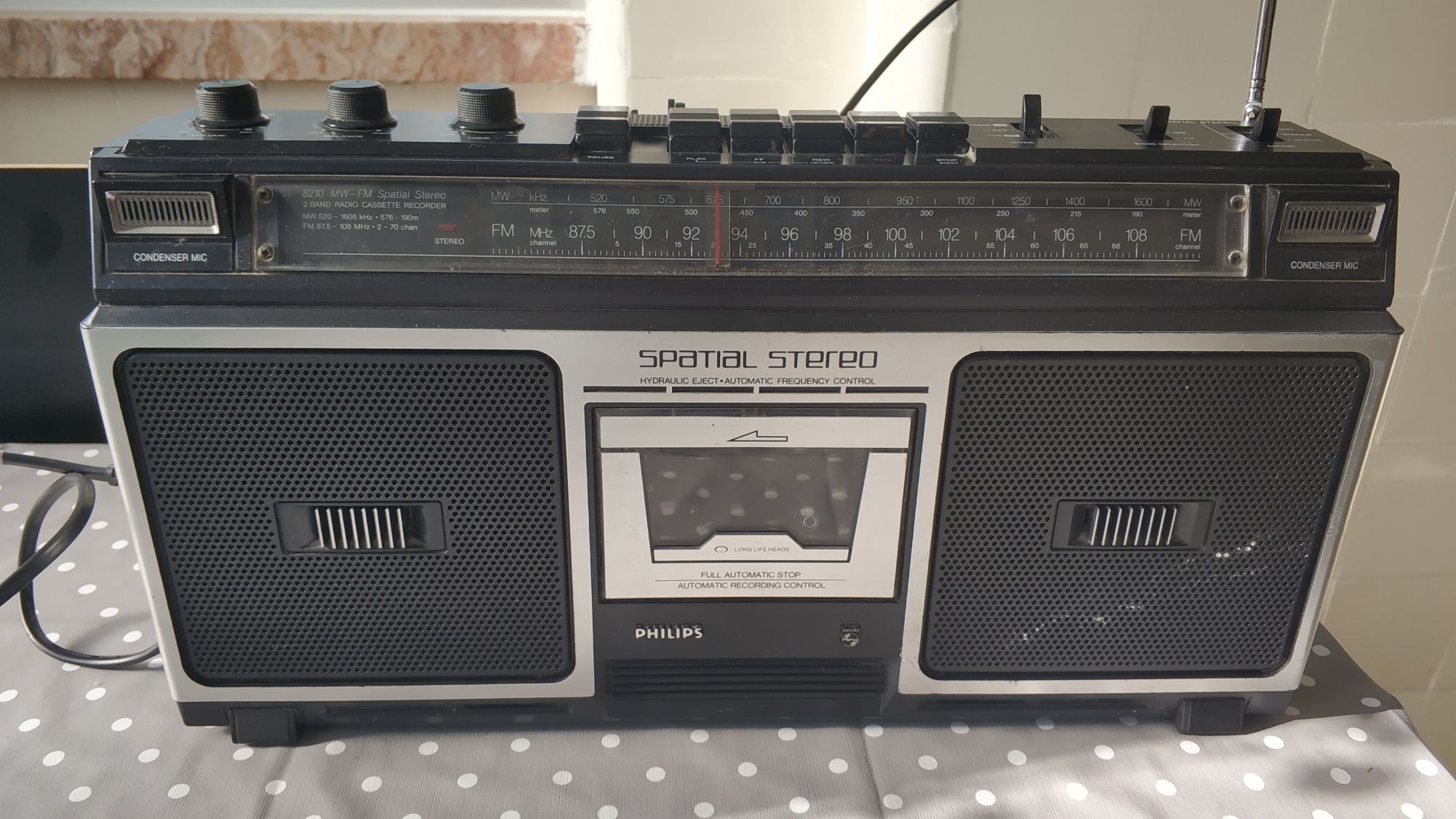 Philips Rádio com Cassete D 8210-00 Vintage Boombox