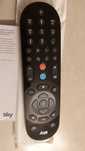 Sky Q Oryginalny pilot, wyszukiwanie głosem