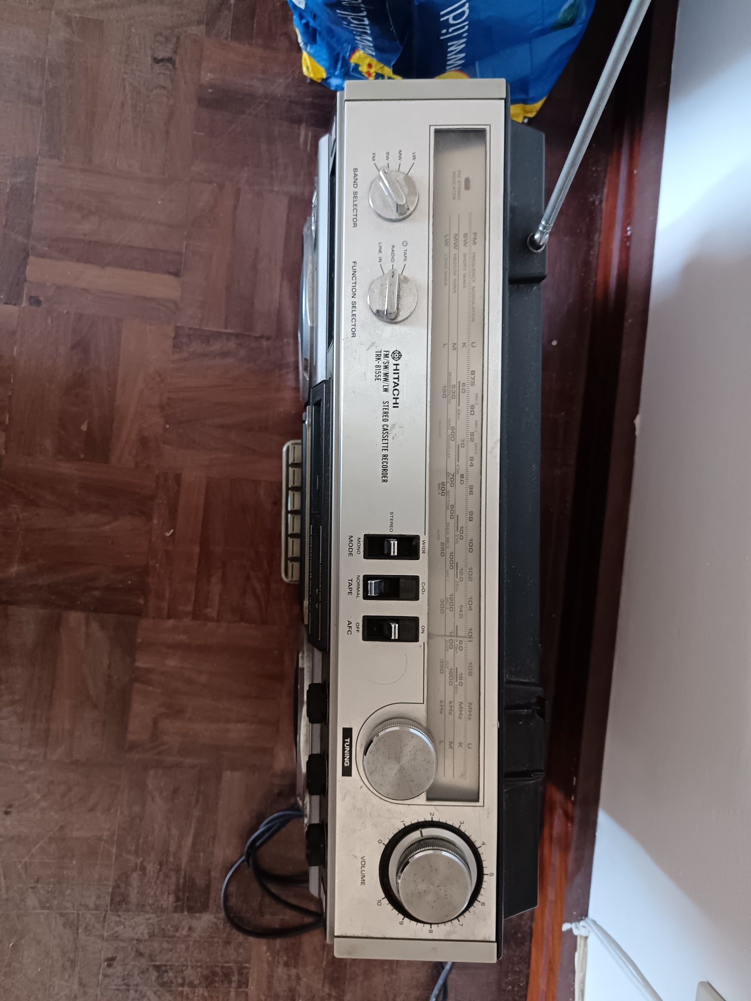 Rádio hitachi usado