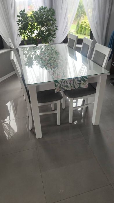 Stół biały lakierowany+krzesła 6 szt