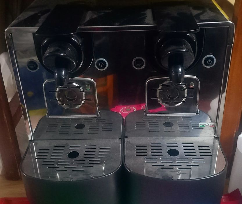 Máquina de café double cap
