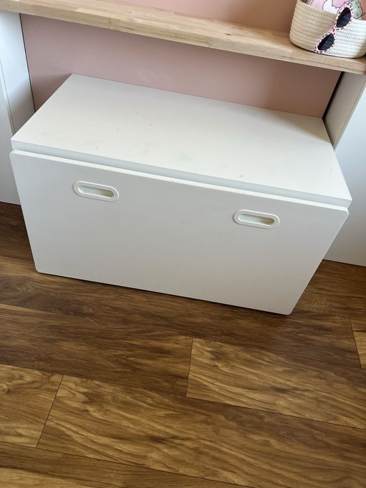Ławka z pojemnikiem na zabawki SMÅSTAD STUVA IKEA