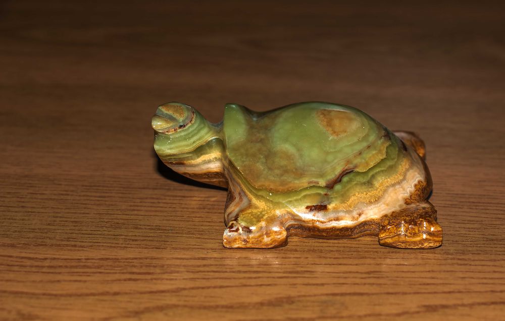 Черепаха из оникса. Сувенир-хороший подарок