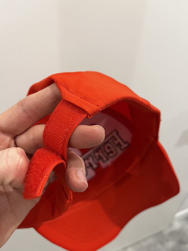 Czapka z daszkiem Ferrari nowa czerwona