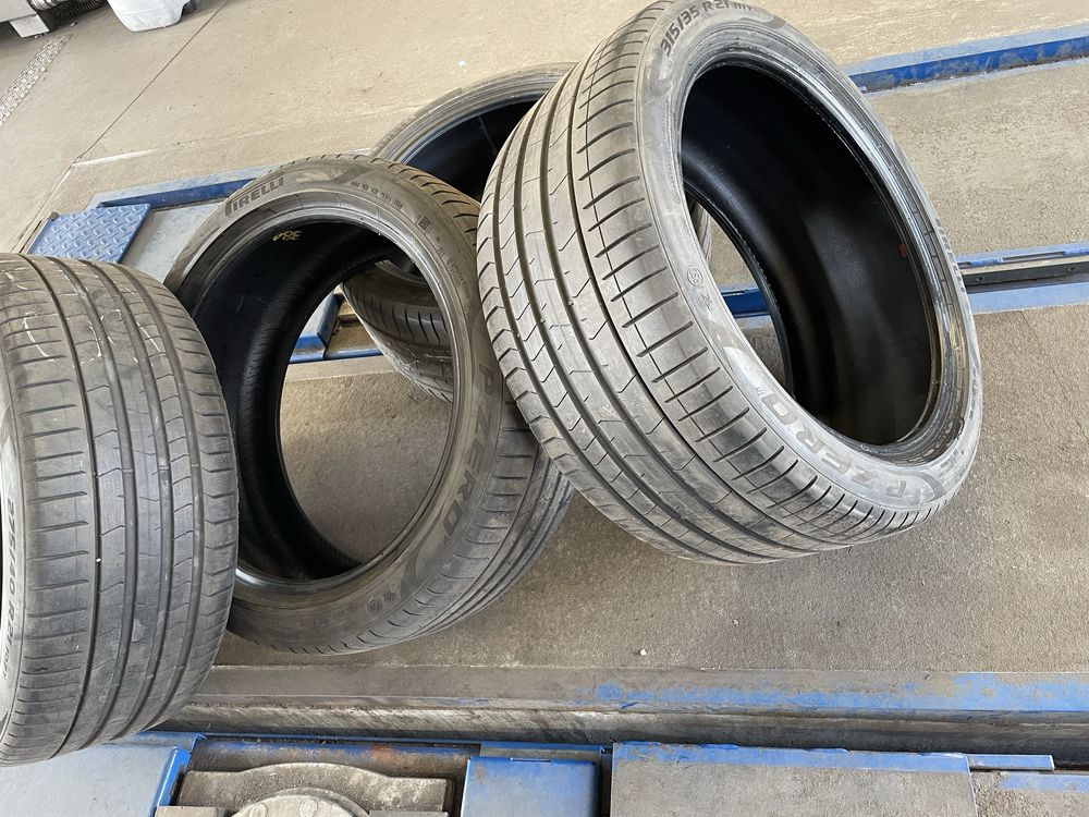 OPONY komplet BMW 275/40/21 107Y i 2 szt 315/35/21 111Y RUNFLAT komple