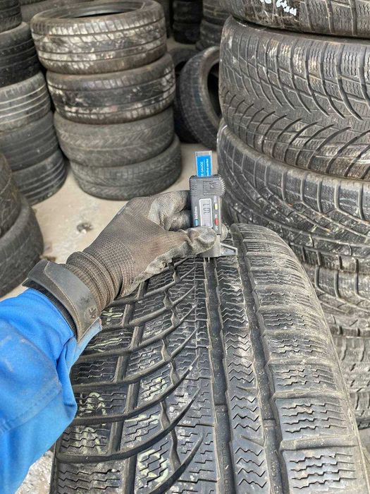 Шини пара/комплект Nokian 235/55 r17 зима Гума