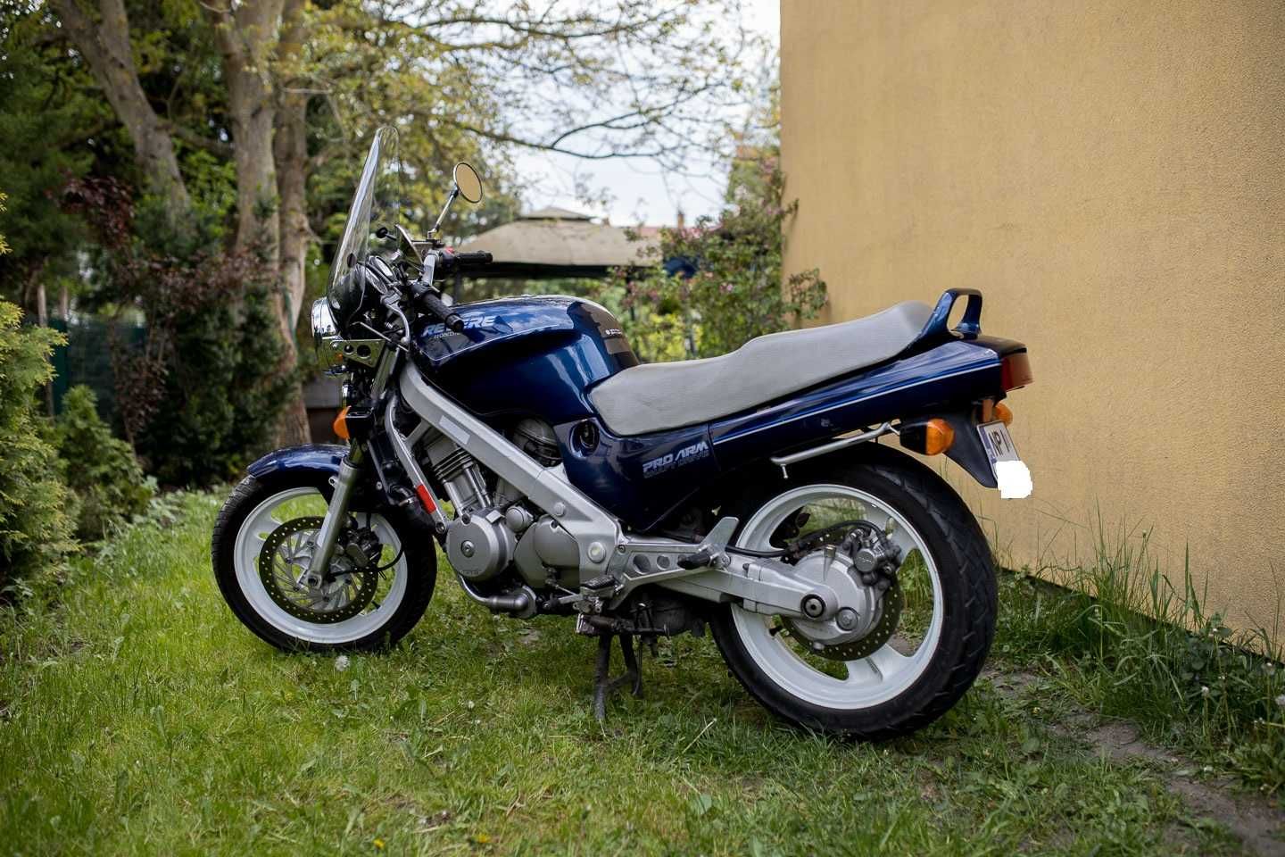 Honda Revere NTV 650