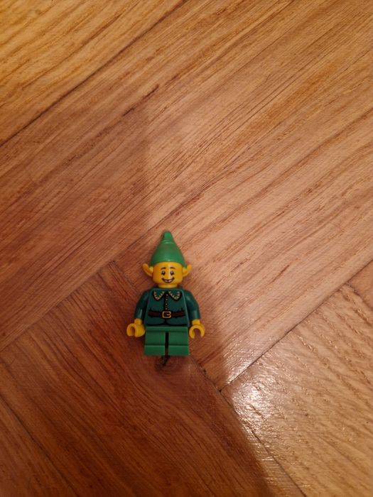 Lego Minifigures seria 11 Holiday Elf