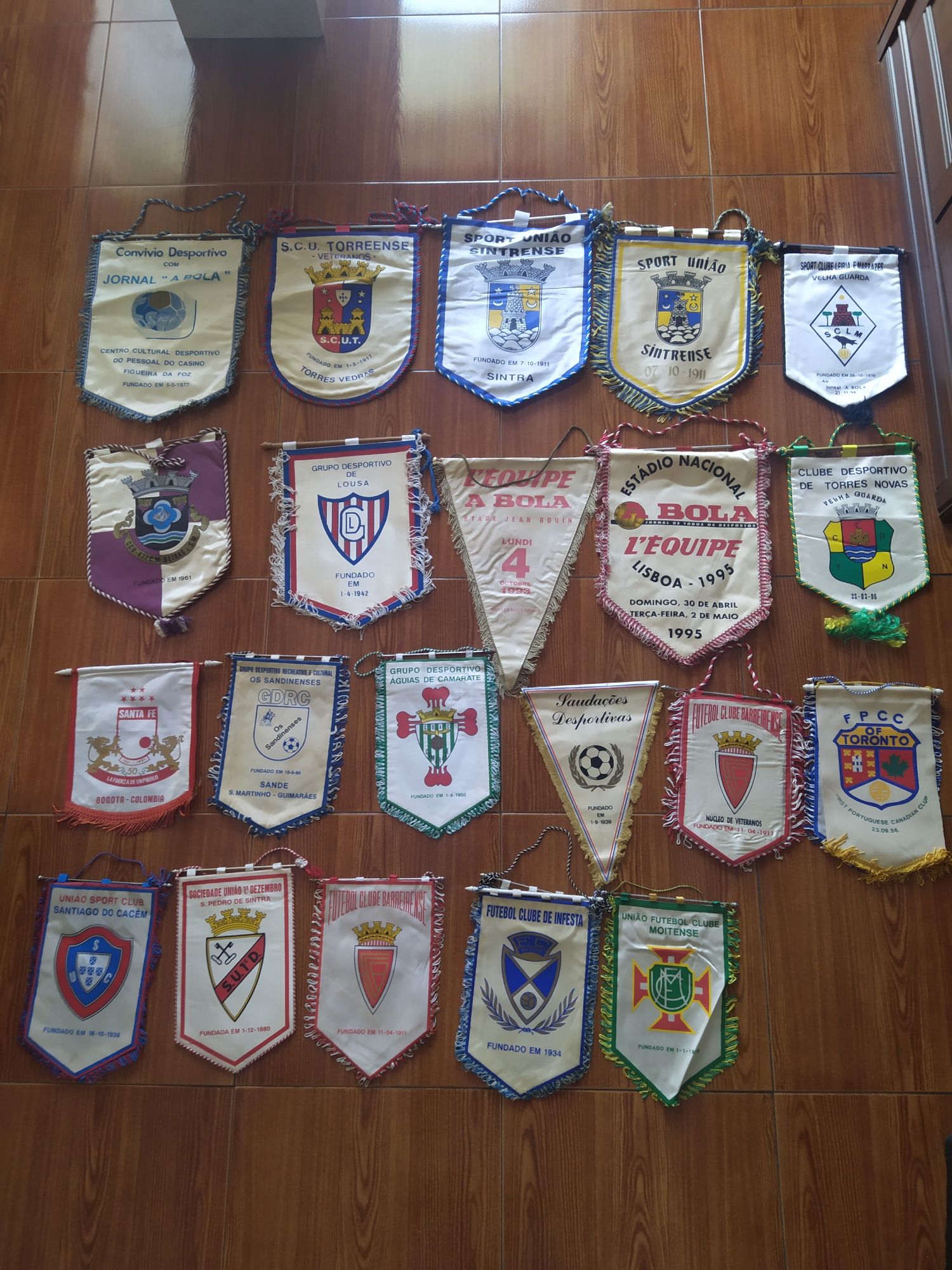 Colecção de galhardetes