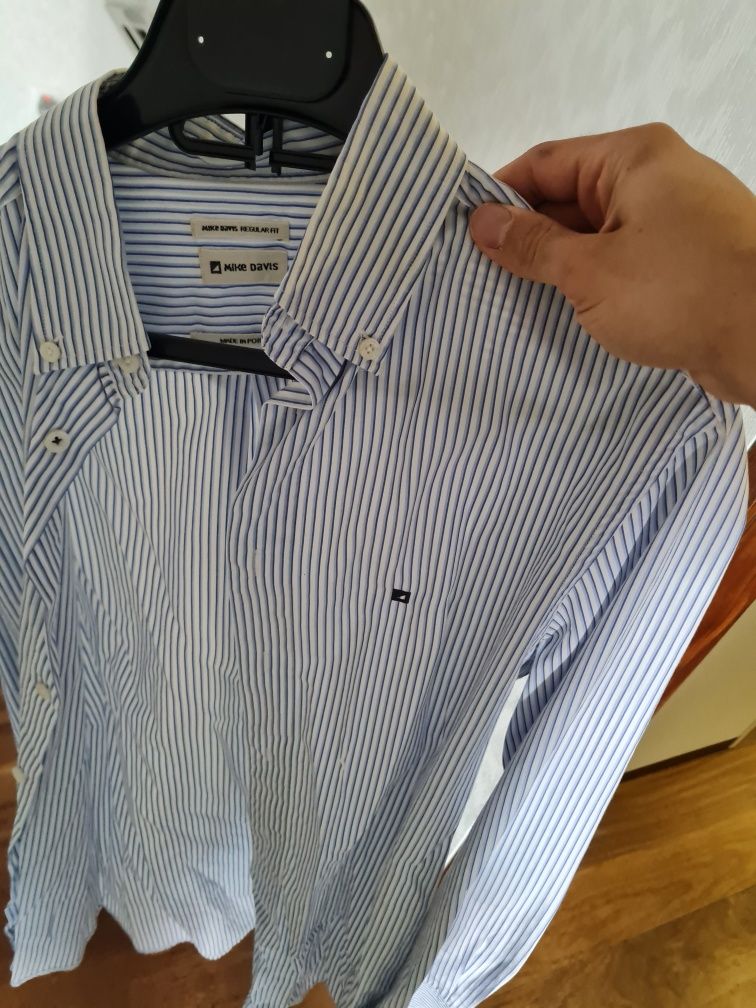 Camisa Mike Davis Regular Fit tamanho M