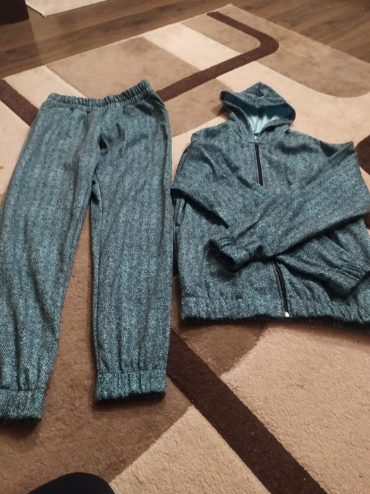 Спортивний костюм жіночий