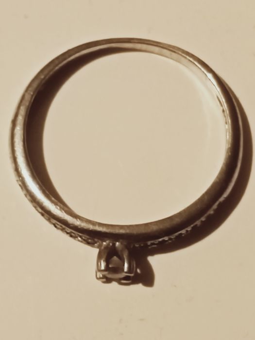 Продам колечко девоче  серебро 925 проба