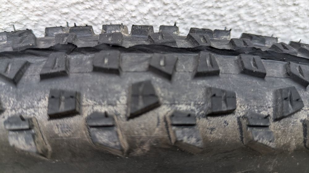 Pneu BTT 29 - 2.10 Novo