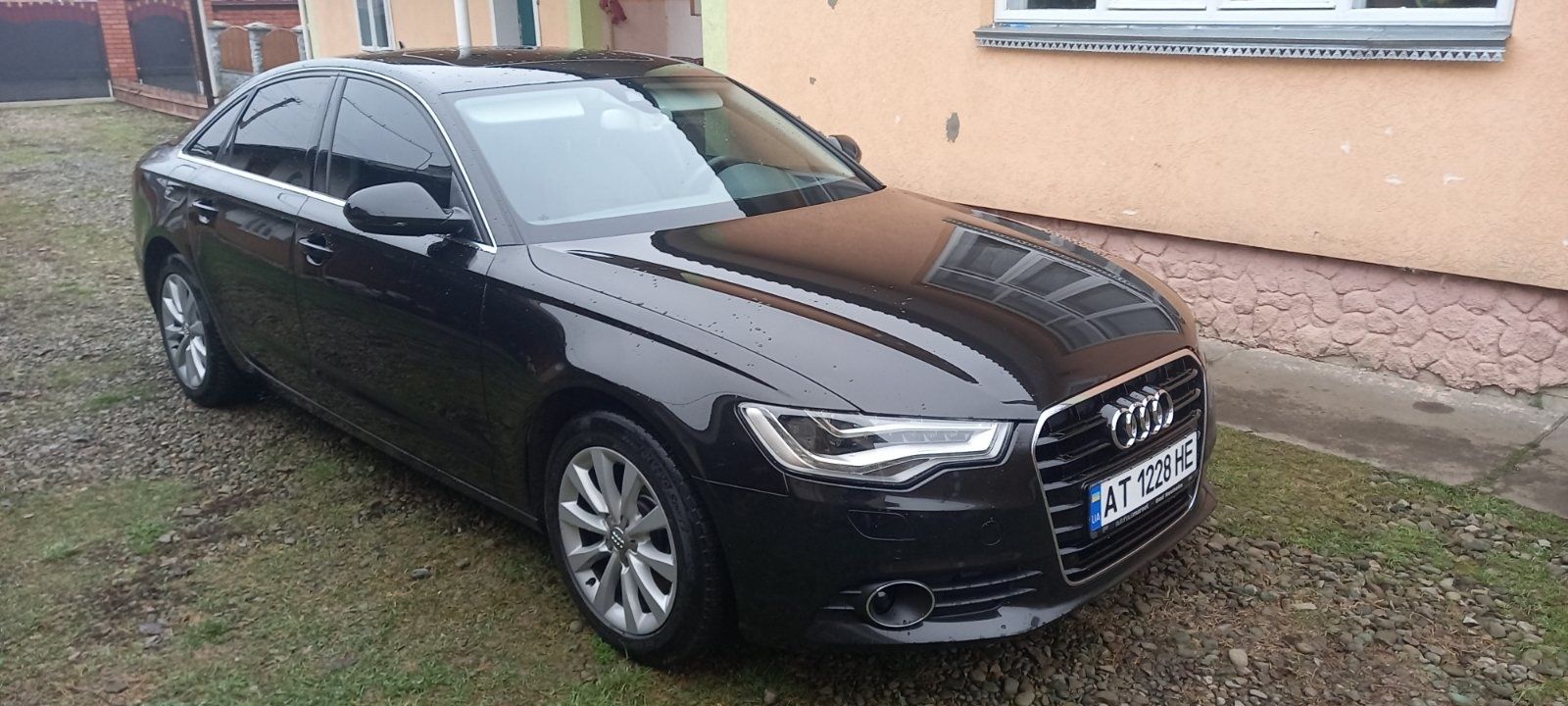 Продам автомобіль Audi A6