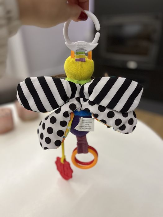 Lamaze Tomy motylek zabawka sensoryczna zawieszka