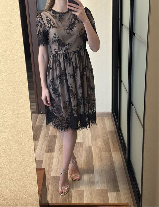 Мереживна сукня від українського бренду