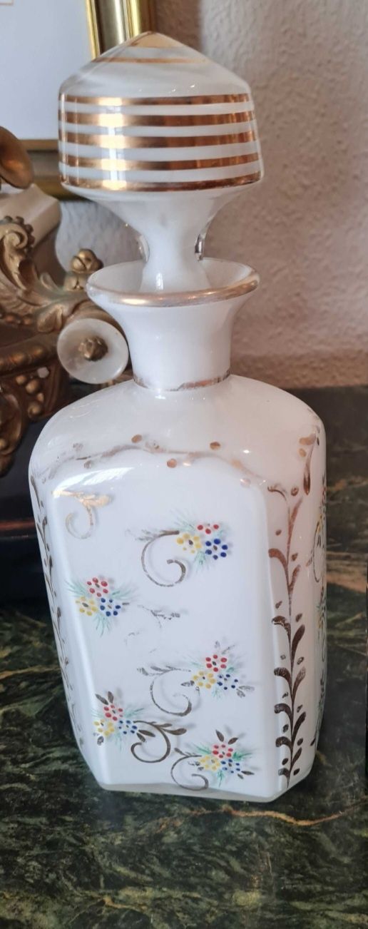 antiga garrafa em vidro