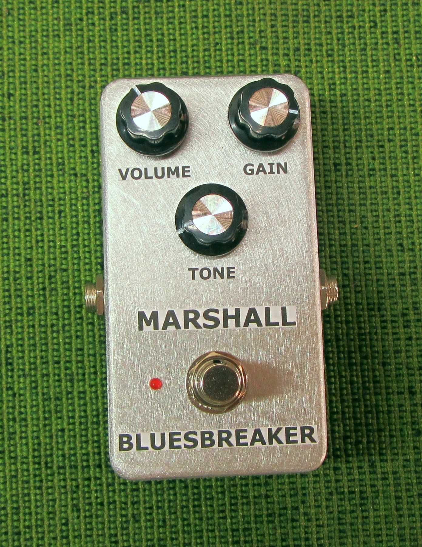 Efekt gitarowy Marshall Shredmaster ( klon )