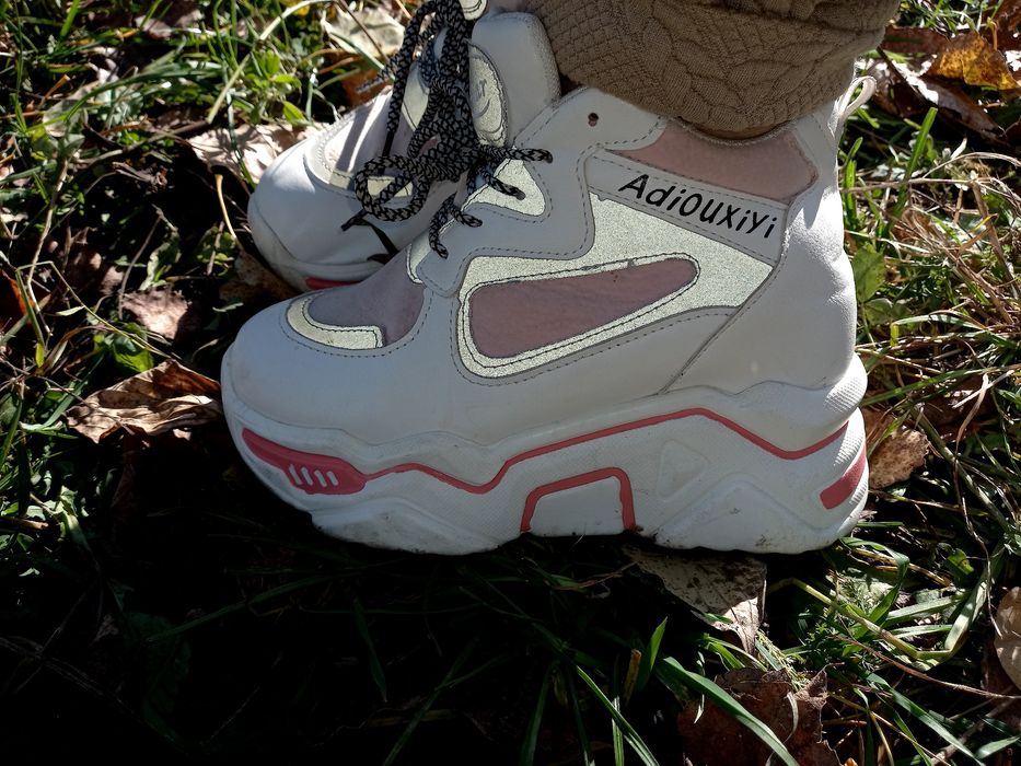 Кросівки на платформі