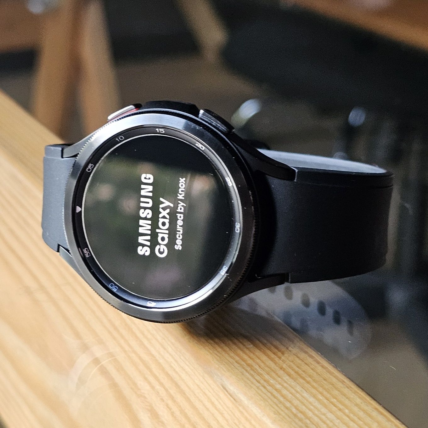 Часы Samsung Galaxy Watch 4 Classic 46mm + LTE