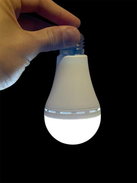 LED лампа с аккумулятором, аварийная. 9W