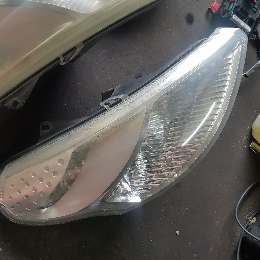 Lampa przednia prawa citroen c3 pluriel wersja europejska