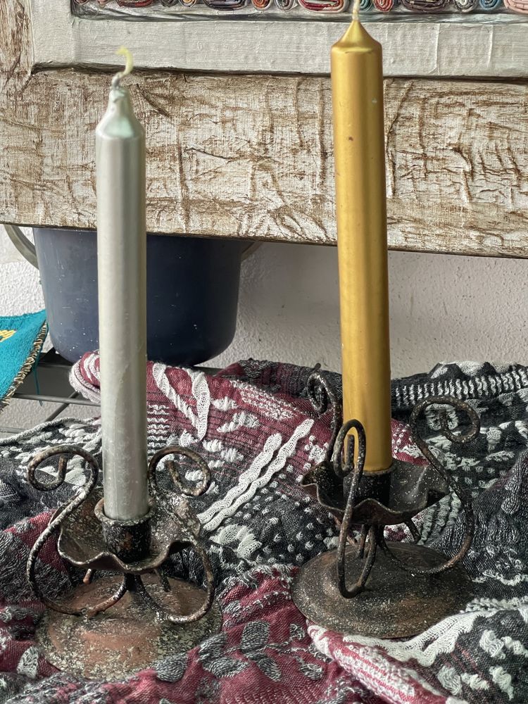 Castiçais em ferro
