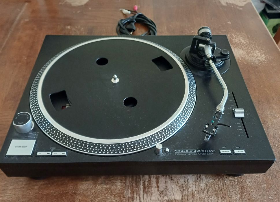 Leitor de vinyl / Subwoofer / Colunas