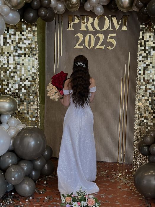 Плаття на випуск, весілля, свято