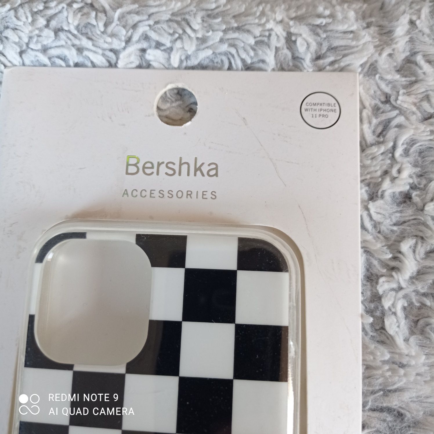 Case etui iPhone 11 pro Nowy Bershka