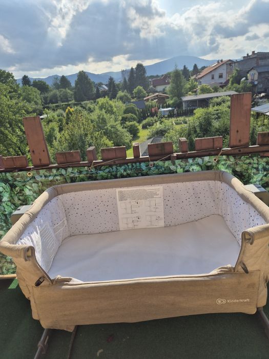 Dostawka łóżeczko Kinderkraft Neste odcień brązu/beżu
