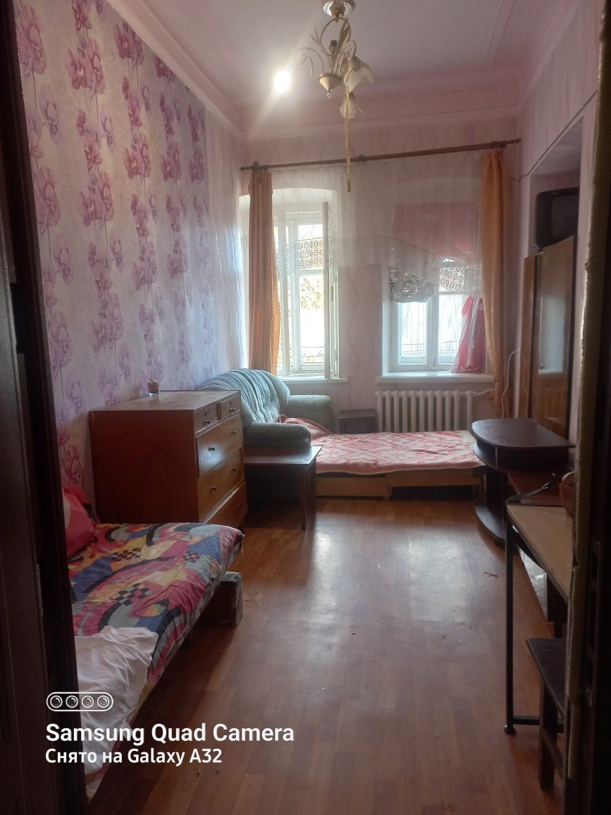Сдам свою гостинку со своим с/у и кухней, Метро центральный рынок  5 м