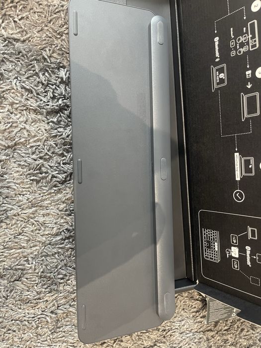 Klawiatura Logitech MX Keys Plus z palm rest