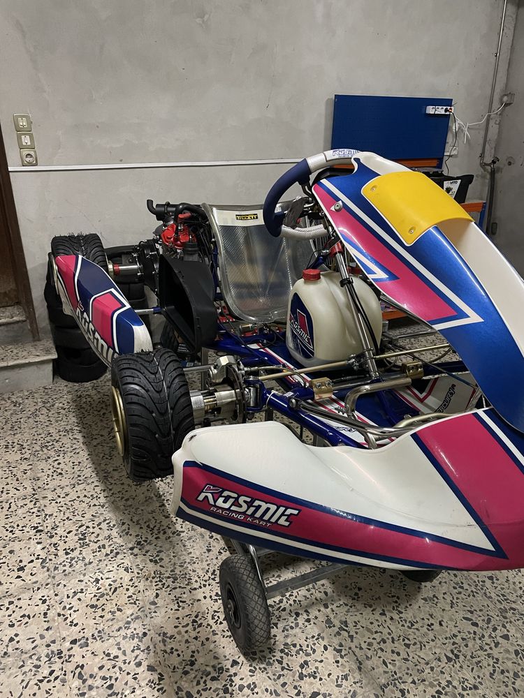 Karting kosmic rotax dd2