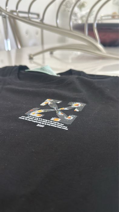 T-shirt Off-White Floral Arrows