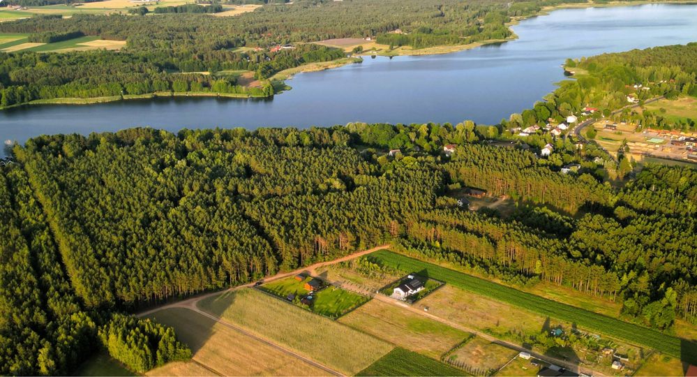 Działka budowlana nad dużym jeziorem 306 hekt.