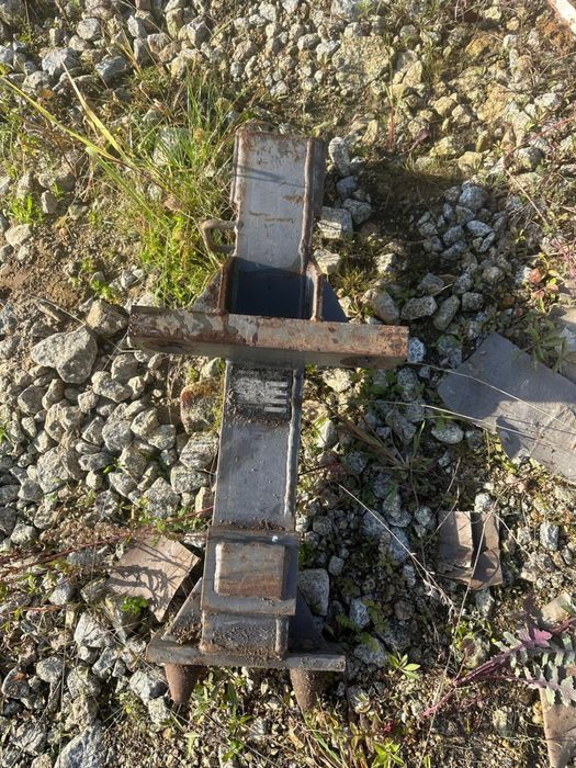 Adapter pod wiertnice do Mecalac 12